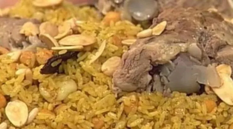 طريقة تحضير القدرة بالدجاج أو اللحمة