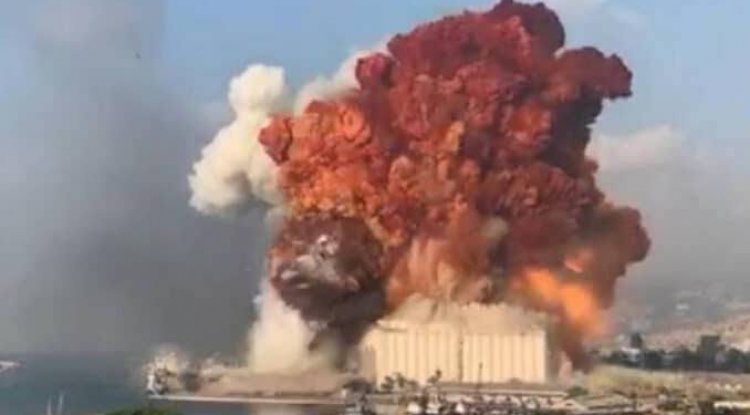 غضب شعبي لبناني بعد تنحية قاضي كارثة المرفأ