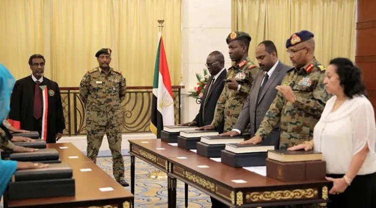 قوى الحرية والتغيير في السودان ترفض تولي عسكريين حكم ولايات