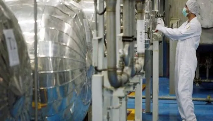  إيران تنتج اليورانيوم المعدني، المكون الأساسي في صناعة الأسلحة النووية