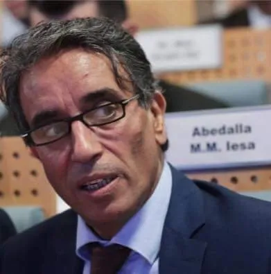 جدارٌ من الماءِ - قصيدة جديدة للشاعر الفلسطيني عبد الله عيسى