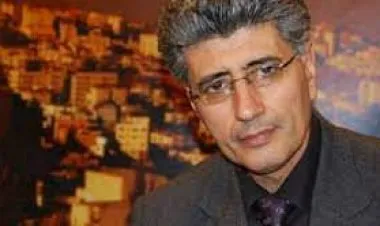 حسن عبد اللـه وكتابه دمعة ووردة على خَد رام اللـه