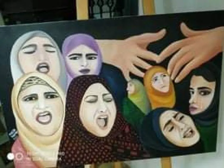 منيرة تركمان فنانة تشكيلية من بلدة جسر الزرقاء 