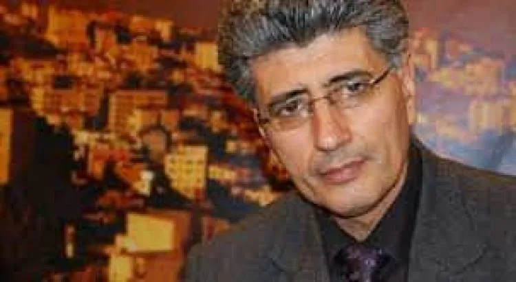 حسن عبد اللـه وكتابه دمعة ووردة على خَد رام اللـه