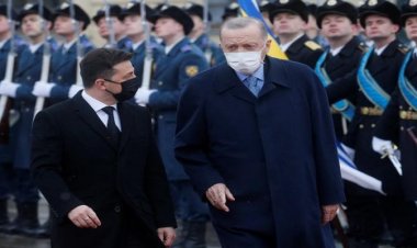 أردوغان يعرض استضافة محادثات سلام بين روسيا وأوكرانيا