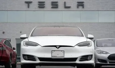 تسلا تستدعي أكثر من 800 ألف سيارة بسبب خلل في نظام حزام الأمان