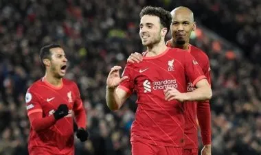 ليفربول يفوز على ليستر سيتي بثنائية جوتا