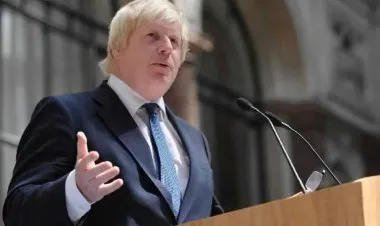 رئيس الوزراء البريطاني بوريس جونسون .. حلف الناتو مستعد لمنح الرئيس الروسي فلاديمير بوتين ضمانات