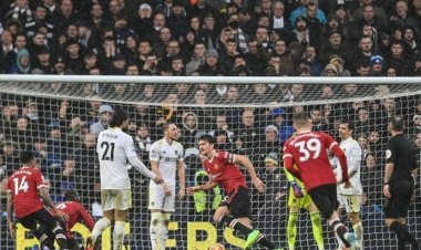 مانشستر يونايتد يحبط عودة ليدز بفوز مثير