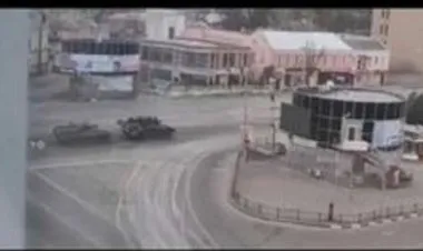 الدفاع الروسية: المتطرفون الأوكران يفجرون الجسور لمنع الجيش الأوكراني من الانسحاب وسط تهديدات بالقتل