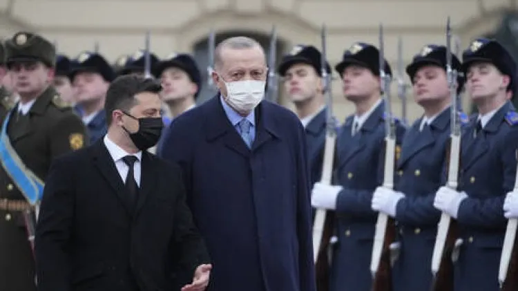 أوكرانيا تبرم اتفاقية مع تركيا لتوسيع إنتاج الطائرات القتالية المسيرة