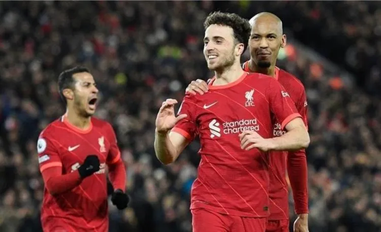 ليفربول يفوز على ليستر سيتي بثنائية جوتا