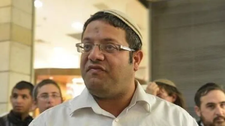 اعتداءات للمستوطنين في حي الشيخ جراح بعد إعلان رئيس حزب "القوة اليهودية" فتح مكتبه البرلماني بالحي