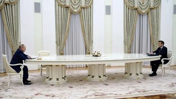 الكرملين ينشر نص حوار بين بوتين وماكرون حول إمكانية الاعتراف بجمهوريتي دونيتسك ولوغانسك