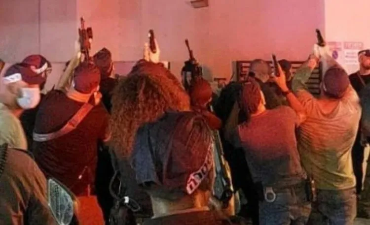 فصائل: عملية ديزنغوف رسالة بأن المساس بالأقصى لعب بالنار