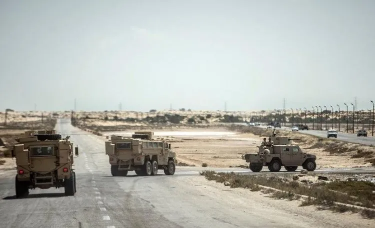 مصر: استشهاد 11 عسكريًا بإحباط هجوم على محطة مياه شرق القناة