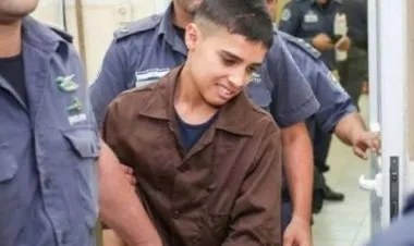 عائلة الأسير أحمد مناصرة ومحاميه يطالبون بإطلاق سراحه