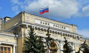 روسيا تخفض سعر الفائدة إلى ما كان عليه قبل بدء العملية العسكرية