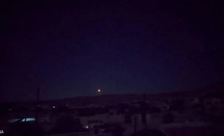 الدفاعات الجوية السورية تتصدى لعدوان إسرائيلي جنوب دمشق