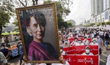 المجلس العسكري الحاكم في بورما لا يستبعد الحوار مع سو تشي