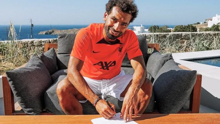 صلاح يجدد تعاقده مع ليفربول لمدة 3 سنوات..