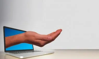 المتسولون على منصات التواصل الاجتماعي .