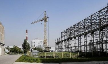 وفد «الطاقة الذرية» يغادر محطة زاباروجيه النووية ويبقي مراقبين اثنين فيها