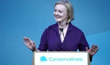 انتخاب ليز تراس زعيمة لحزب المحافظين ورئيسة لوزراء بريطانيا