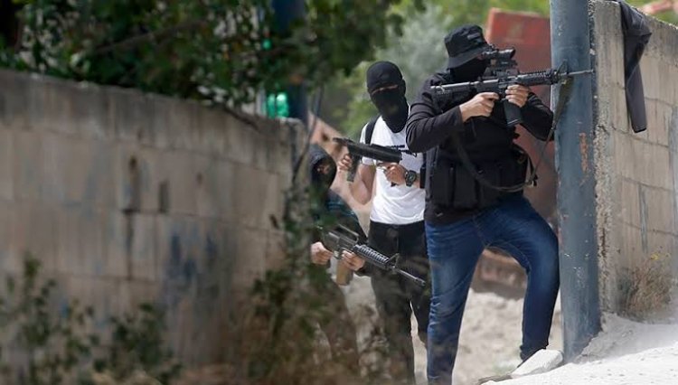 صحيفة معاريف: نحن أمام انتفاضة فلسطينية من نوع آخر  !