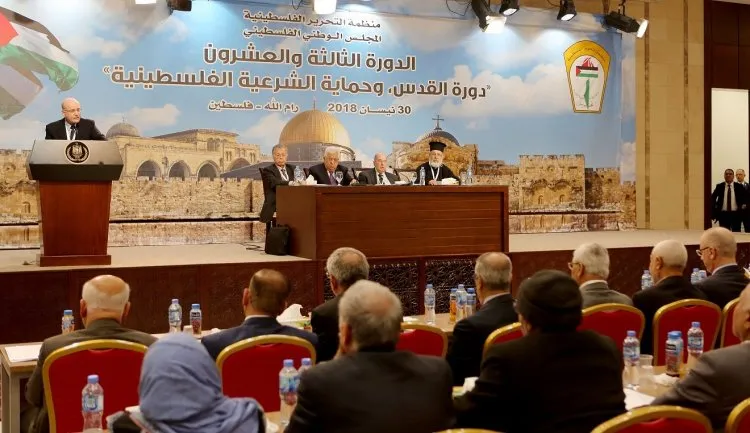 أكثر من 1100 شخصية تطالب بإجراء انتخابات مجلس وطني جديد