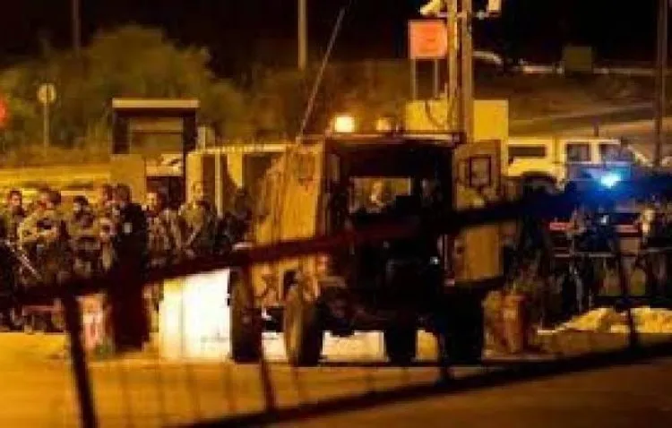 الأراضي الفلسطينية المحتلة.. إطلاق نار وإلقاء عبوات متفجرة ورشق حجارة