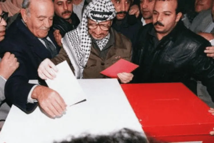الثورة الفلسطينية.4. (التأسيس للعودة)