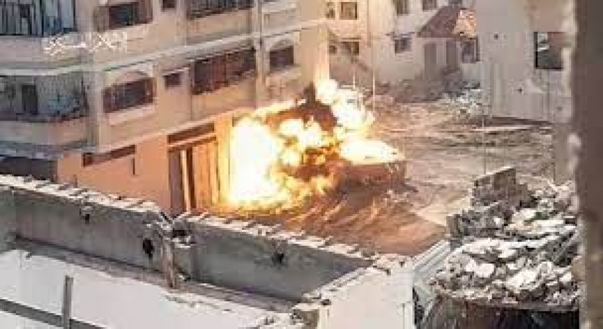 القسام تعلن استهداف 3 دبابات ميركافا بمحيط مجمع الشفاء