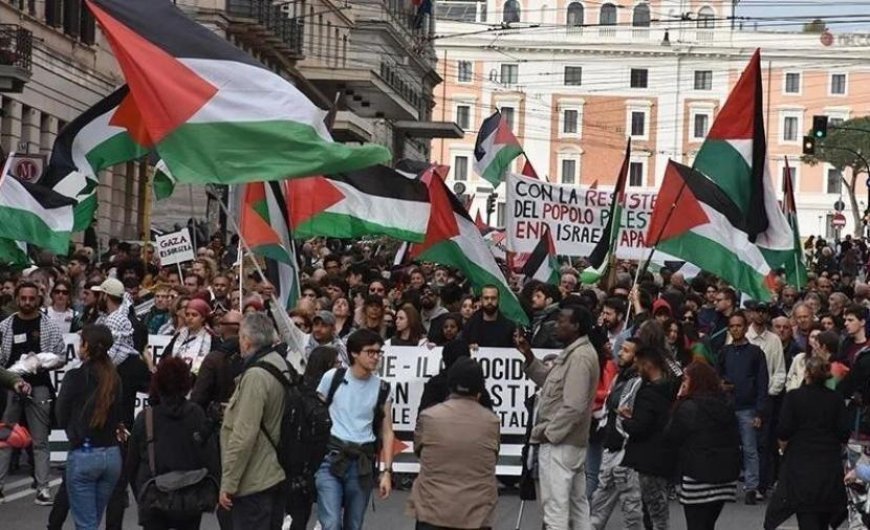 مسيرة في روما تطالب بوقف الإبادة الجماعية في غزة