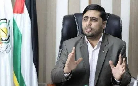 استشهاد الناطق باسم حركة حماس عبداللطيف القانوع جراء قصف الاحتلال خيمته في جباليا البلد شمال غزة