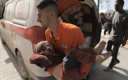 غارات وقصف مدفعي بغزة ومئات الآلاف يواجهون خطر المجاعة