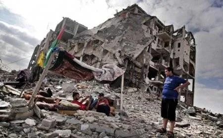 عيد بلون الدم.. 51 شهيدًا بالقطاع في اليوم الـ13 لاستئناف الاحتلال عدوانه