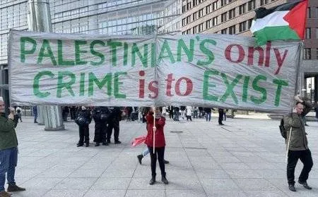 "إسرائيل تقتل وألمانيا تدعم".. شعار مظاهرة تضامن مع فلسطين في برلين