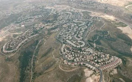 إسرائيل تصادق على شق طريق استيطاني بالقدس وحماس تدعو للمقاومة