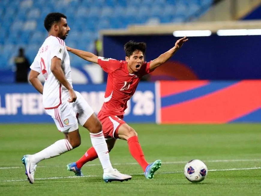 فوز ثمين للإمارات وصعب لعمان بتصفيات كأس العالم 2026