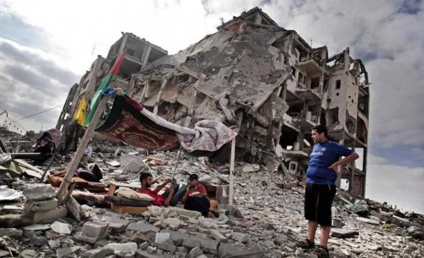 عيد بلون الدم.. 51 شهيدًا بالقطاع في اليوم الـ13 لاستئناف الاحتلال عدوانه