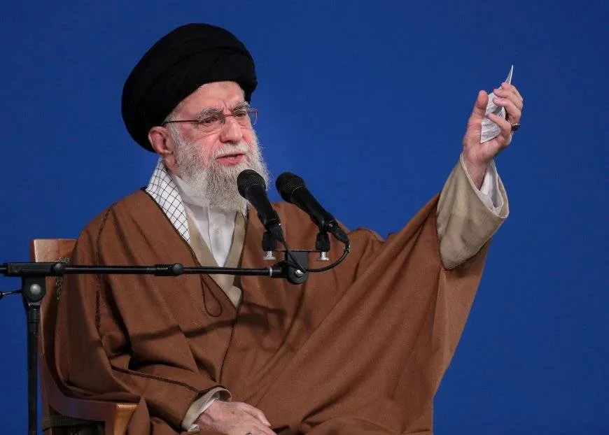 خامنئي يرد على تهديدات أميركا وإسرائيل