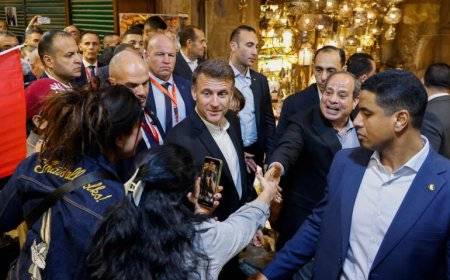 ماكرون في القاهرة لعقد قمة ثلاثية تضم السيسي وملك الأردن