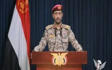القوات المسلحة اليمنية: إستهدفنا مدمرتين أمريكيتين بصواريخ مجنحة وطائرات مسيرة