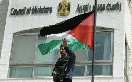 ورقة بحثية تحذر من تآكل السلطة الفلسطينية وسط التصعيد الاسرائيلي غير المسبوق