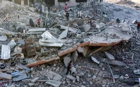 مركز حقوقي يطالب بعملية إنسانية عاجلة لانتشال جثامين الأطفال في غزة