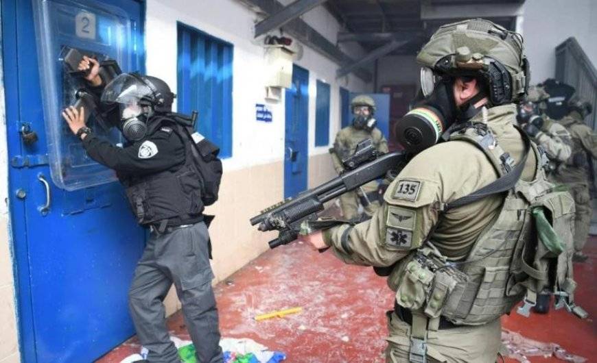 إعلام الأسرى الفلسطينيين: الاحتلال يحوّل السجون إلى مسالخ بشرية