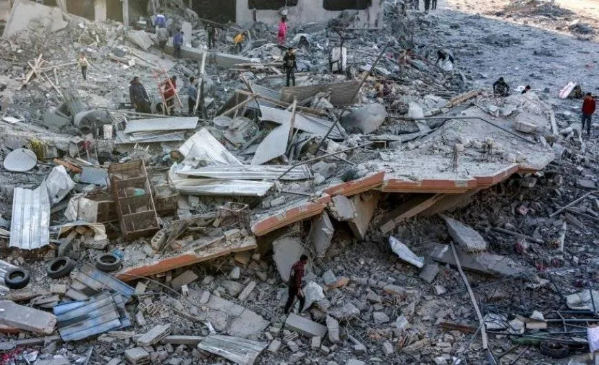 مركز حقوقي يطالب بعملية إنسانية عاجلة لانتشال جثامين الأطفال في غزة