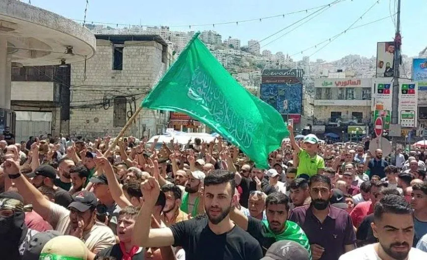 الكتلة الإسلامية بجامعات الضفة تدعو للحشد بمسيرات دعمًا لغزة ورفضًا للإبادة