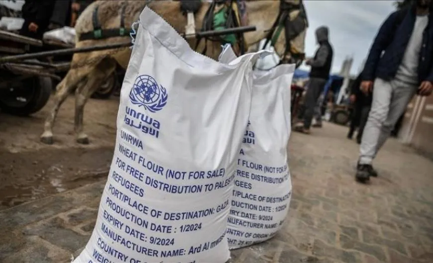 الأونروا تعلن نفاد إمداداتها من الطحين في قطاع غزة